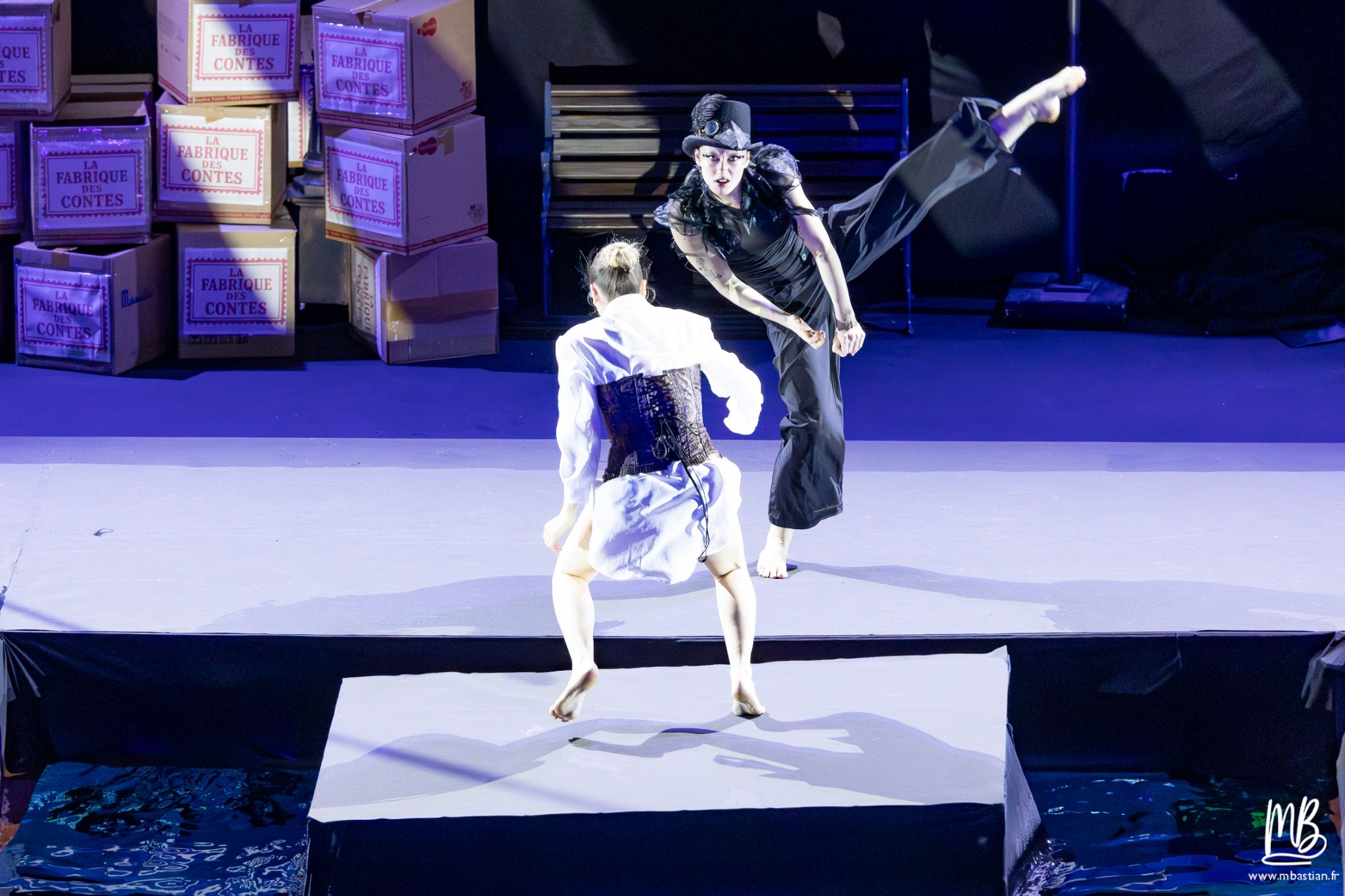 20251206 LA FABRIQUE A CONTES (BNS) MB 92